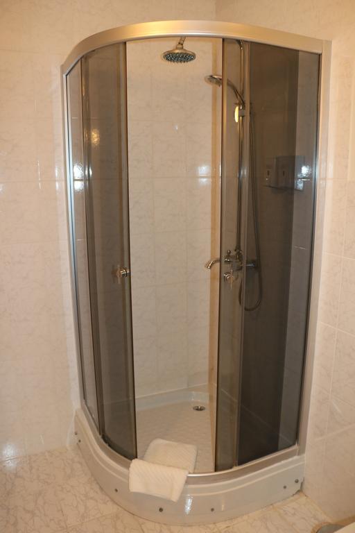 Aktau Hotel Buitenkant foto