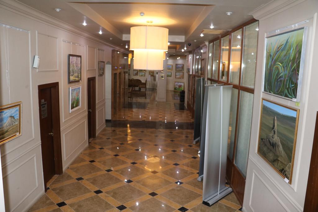 Aktau Hotel Buitenkant foto