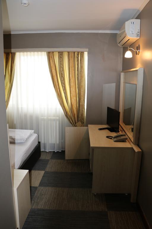 Aktau Hotel Buitenkant foto