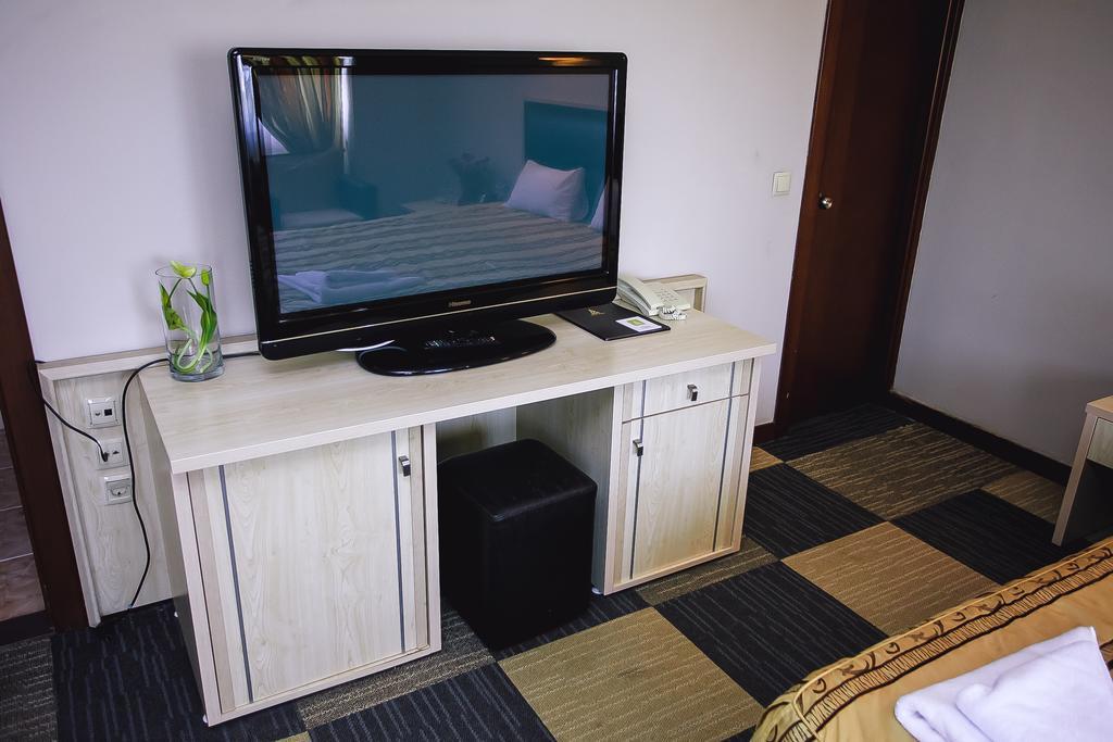 Aktau Hotel Buitenkant foto