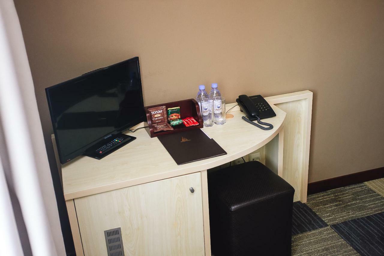 Aktau Hotel Buitenkant foto